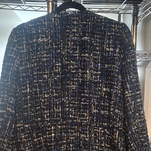 Ann Taylor Women's Black and Blue Textured Blazer - Picture 6 of 6
